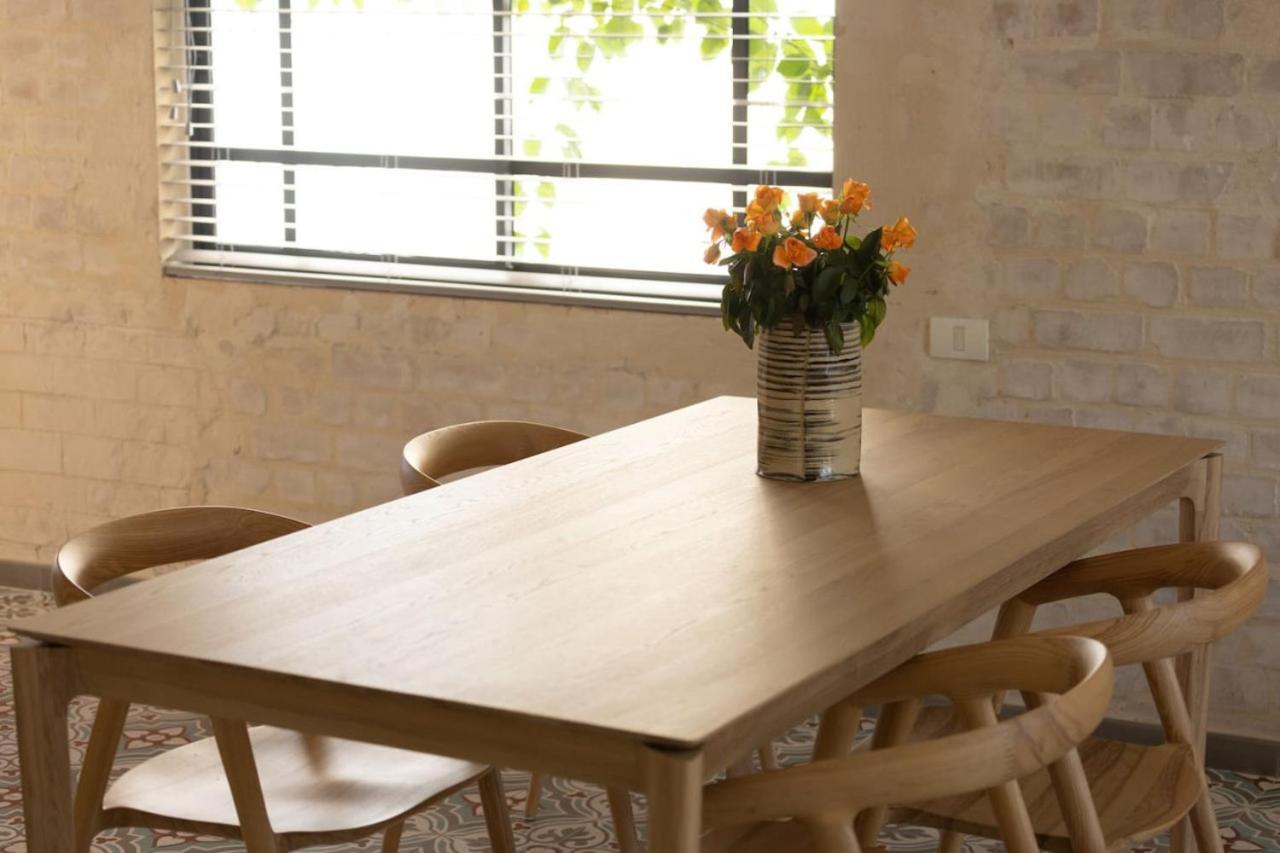 Rustic Charm In Tel Aviv's Center By Sea N' Rent